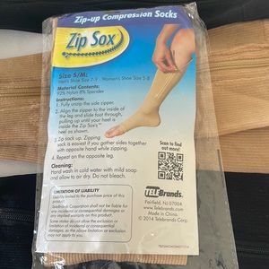 Zip Sox! Zip up compression socks. S/M NWOT!!!